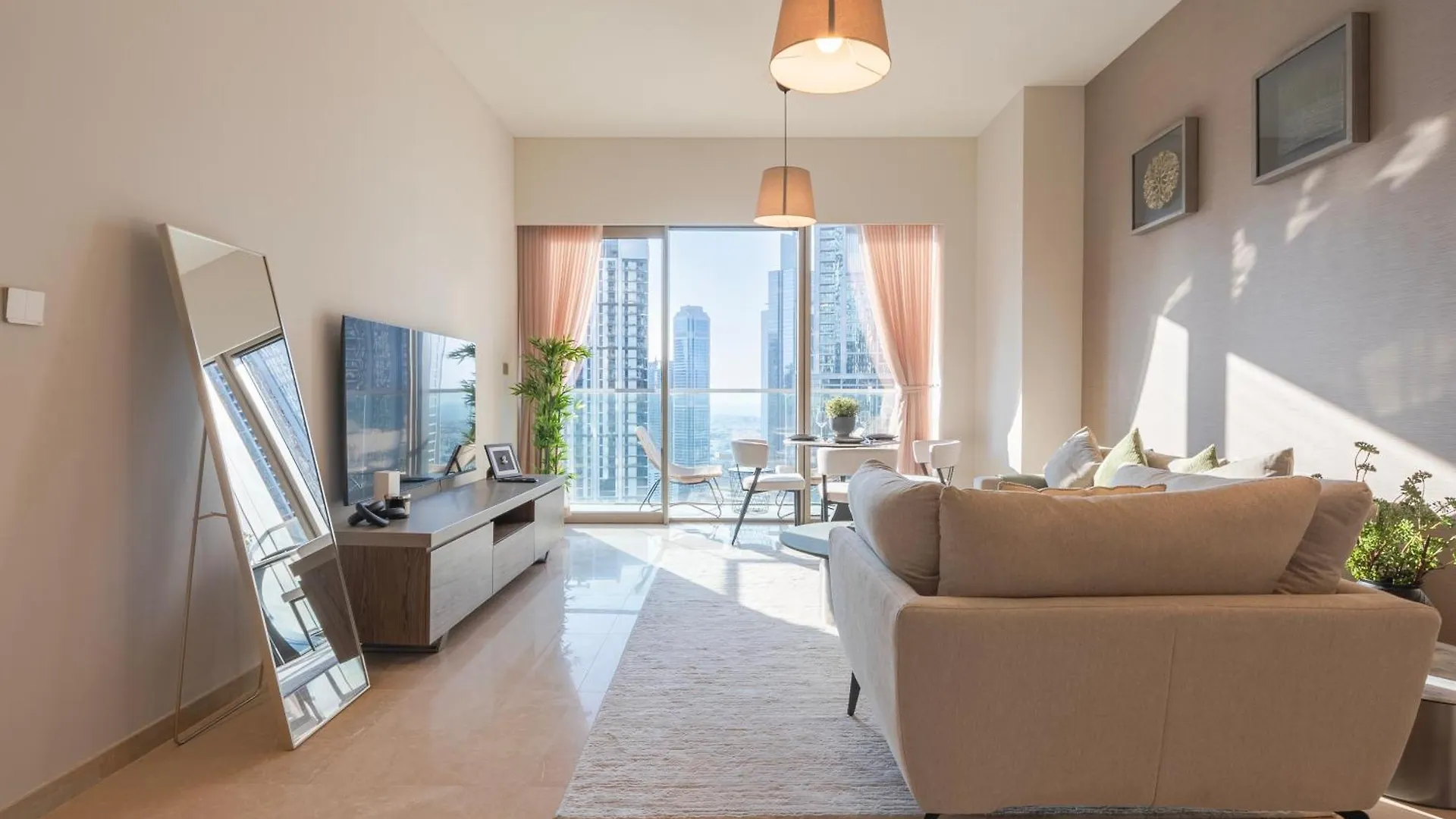 Downtown Luxury - Elegant 1-Bedroom Apartment - 5 Minutes Walk To Dubai Mall United Arab Emirates